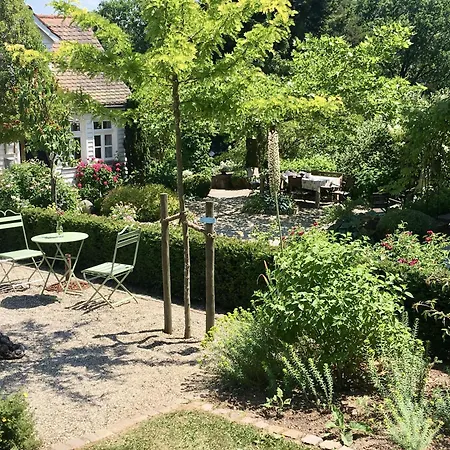 Gaestehaus Altes Forstamt Nyaraló *